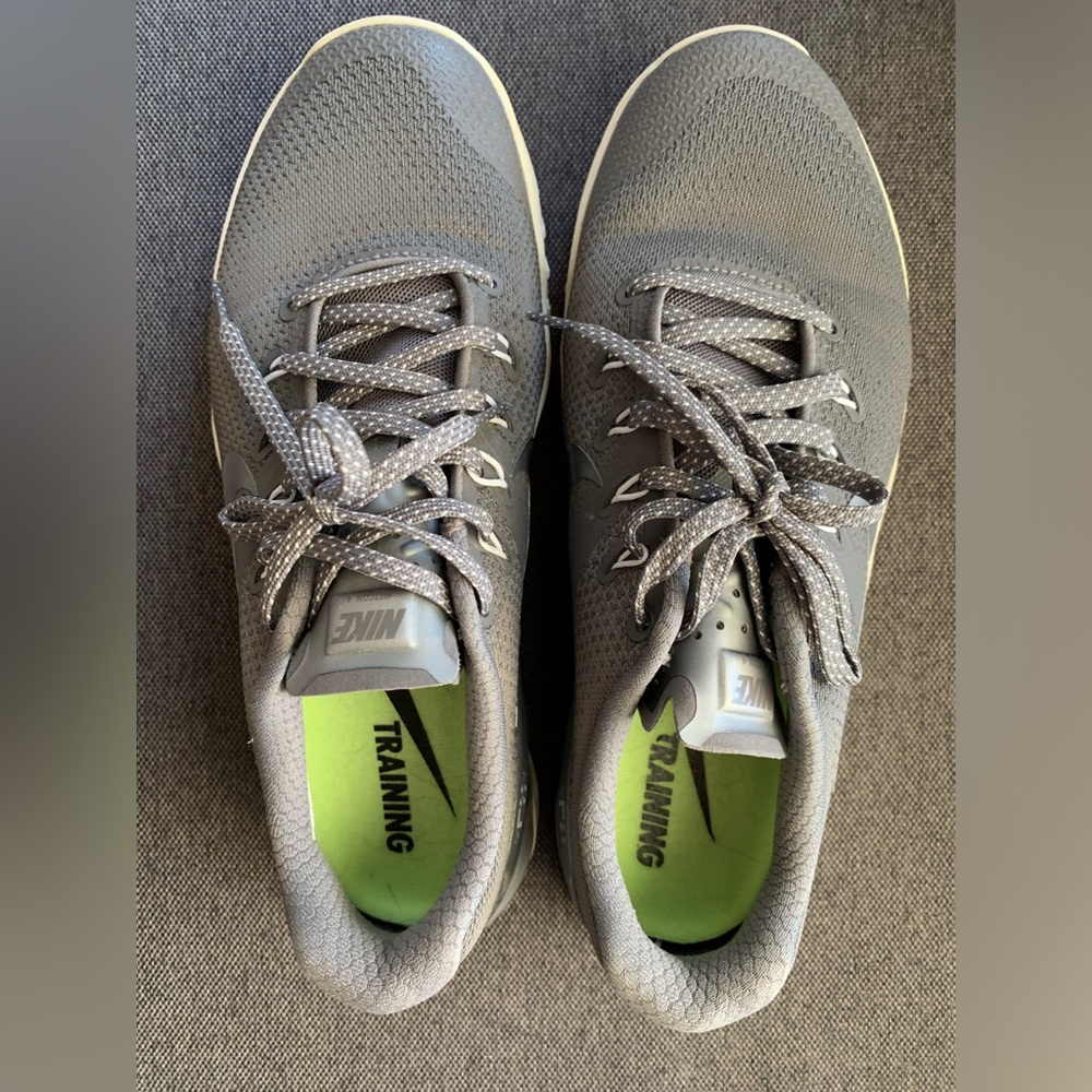 Womens Nike Metcon 4 XD Gray Crossfit Training Sneakers-Women’s Size 9